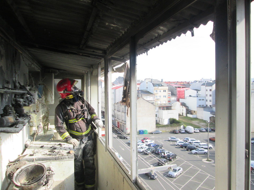 Incendio na Rua da Estrela de Carballo