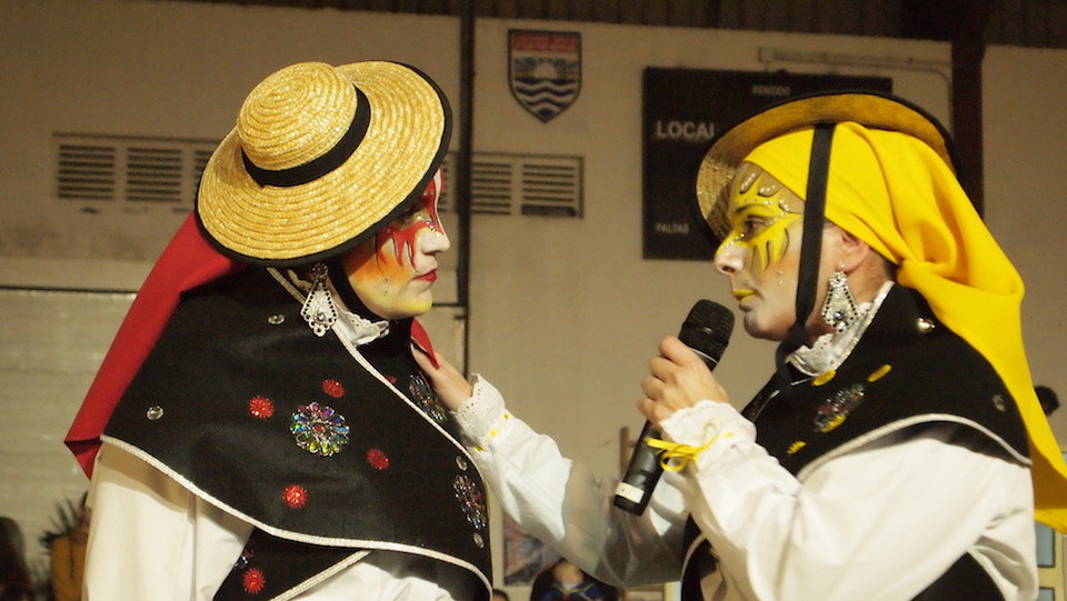 Os da Charca mesturaron tradicion e innovacion no Entroido de Fisterra