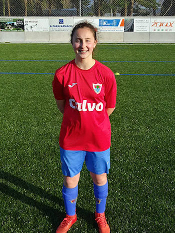 CARLA POSE procedente do Corme