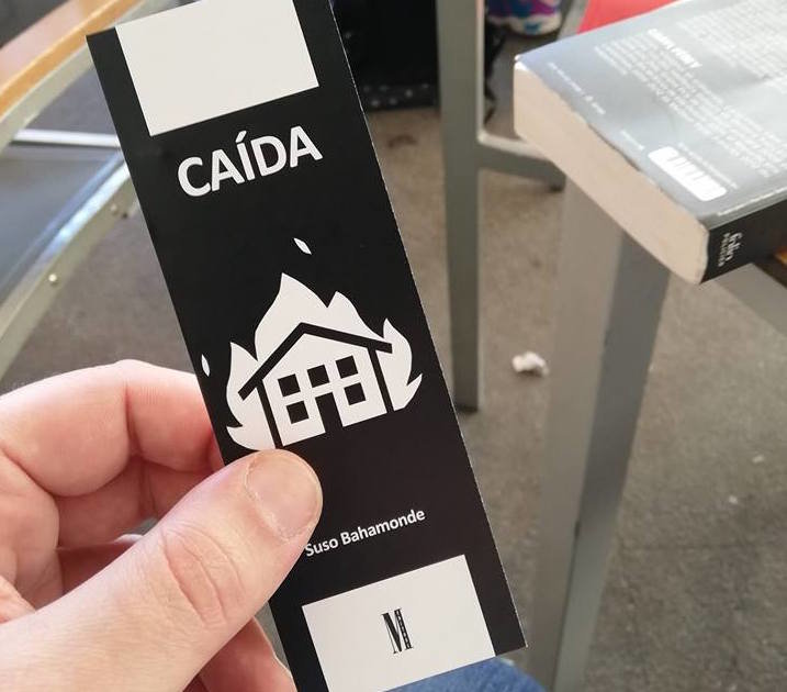 Marcapaxinas do poemario de Suso Bahamonde Caida