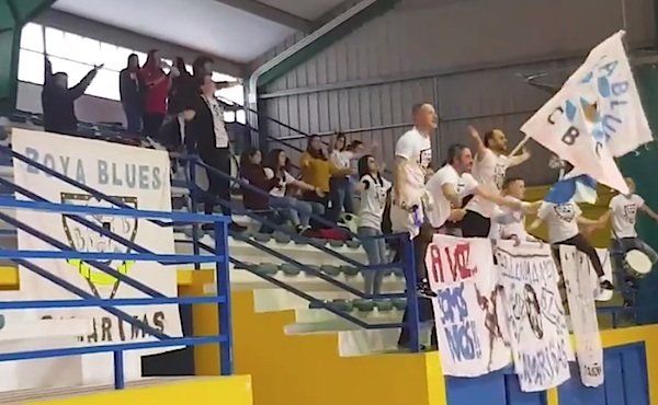 Os Boya Blues rendidos ante o seu equipo