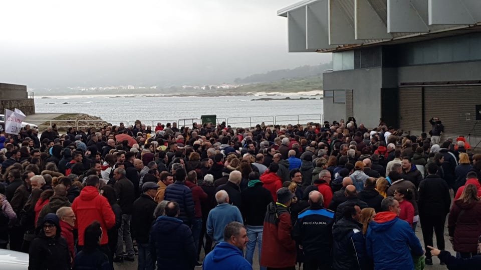 Concentracion polo indulto de Manuel Martinez Lustres