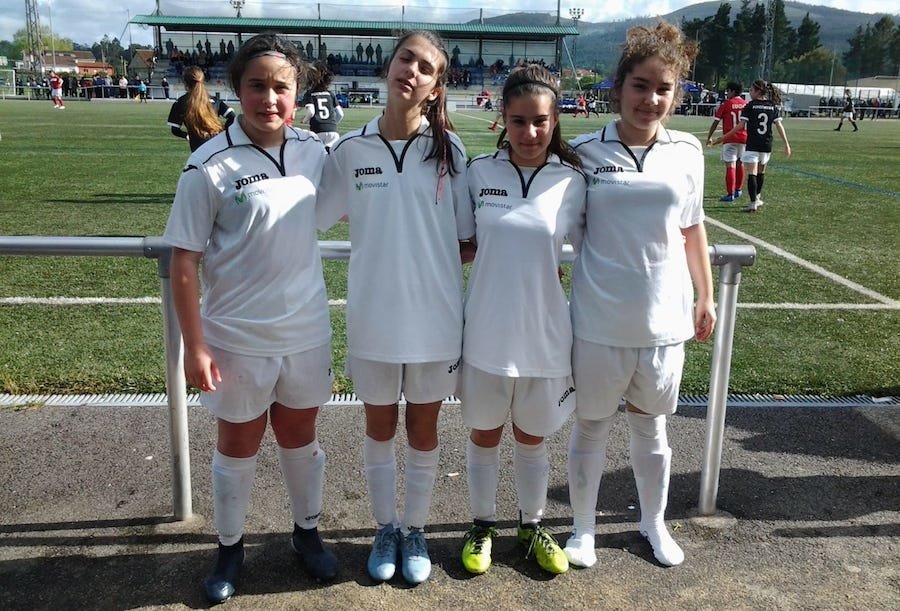 As nenas da Costa Ana Alexia Lucia e Laura na Seleccion sub14 da Coruna copia