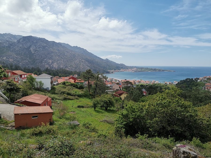 Vistas do Ezaro e o Pindo dende a Ruta dos Muinos