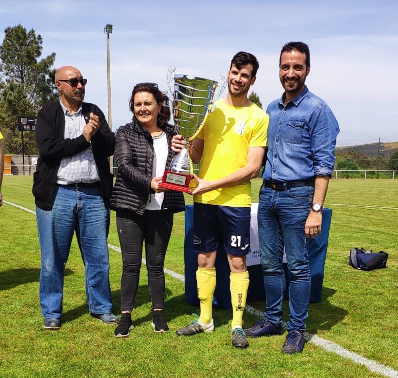 Celebracion do titulo da Liga da Costa en Mazaricos-Foto-Jorge Gorrion 6