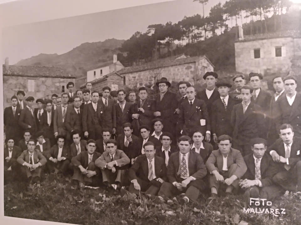 Visita de Castelao a Muros-Foto-Juan Malvarez