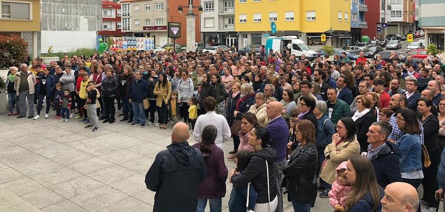 Concentracion en Vimianzo ante o acto de violencia machista 2