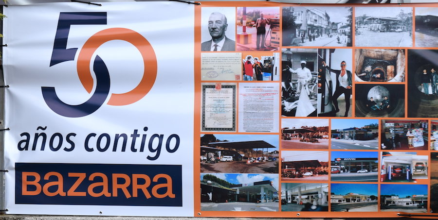 Nova pancarta dos 50 anos de Bazarra