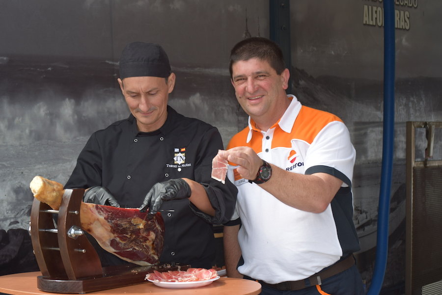 Xamon rico na festa dos 50 anos de Bazarra