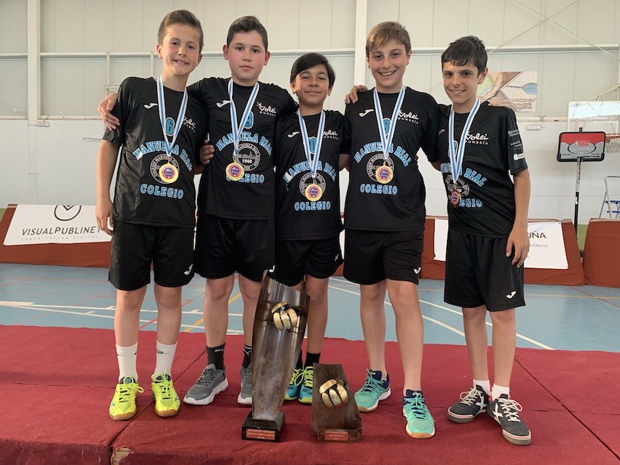 Alevins do Manuela Rial de Volei