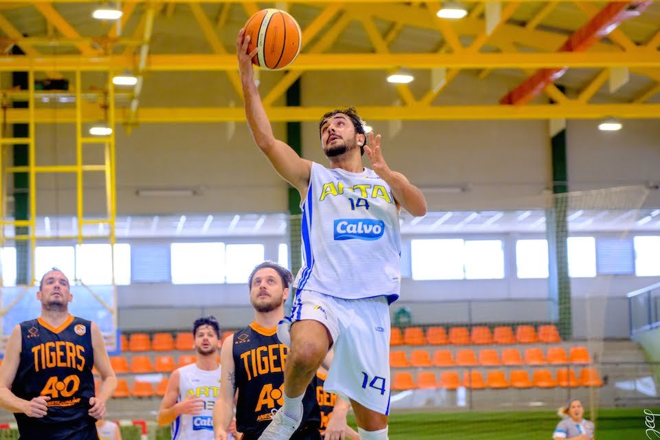 Artai contra Bristol Tigers-Foto-Castro 1