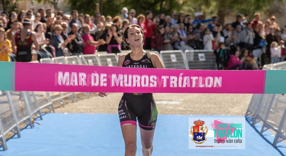 Maria Gonzalez ganou o Triatlon Ivan Rana de Muros
