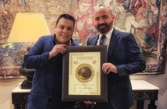 Plato de Oro para a Morada da Moa do Pindo