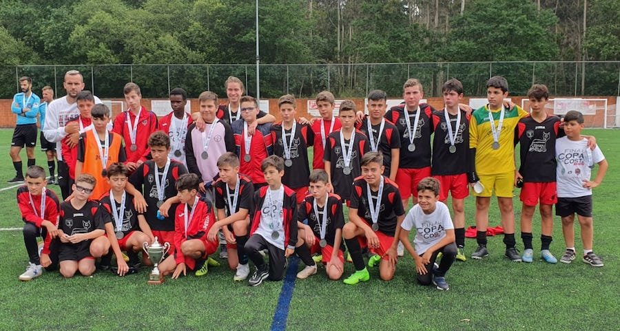 Os Miudos subcampion da Copa da Costa infantil