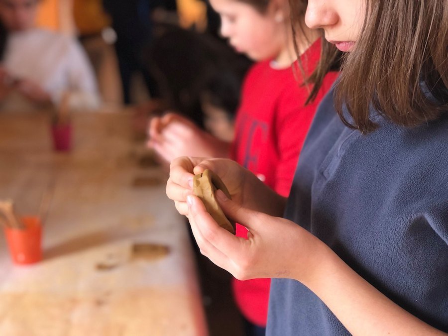 Obradoiro de oleiria en Dombate