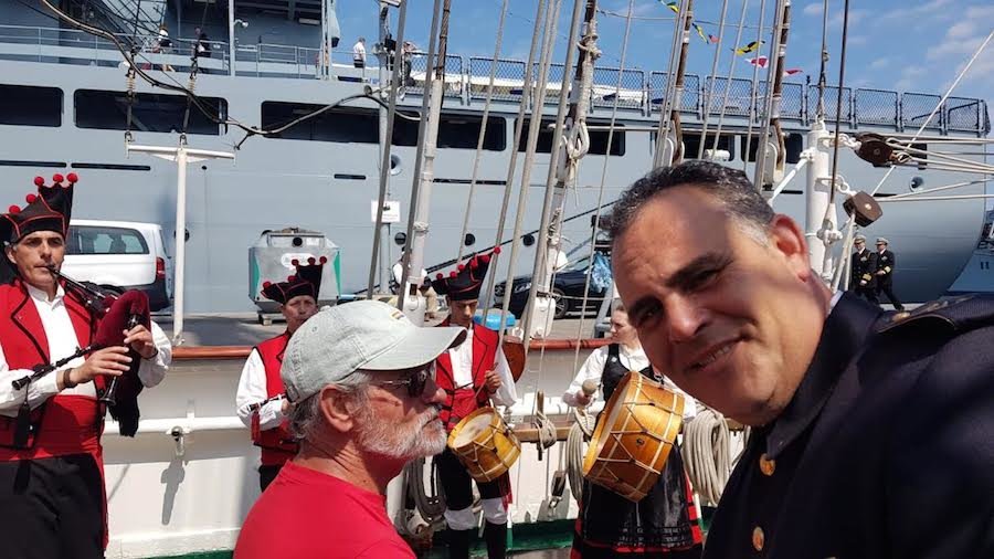 Andres Collazo en Kiel durante a recepcion do grupo Maquia