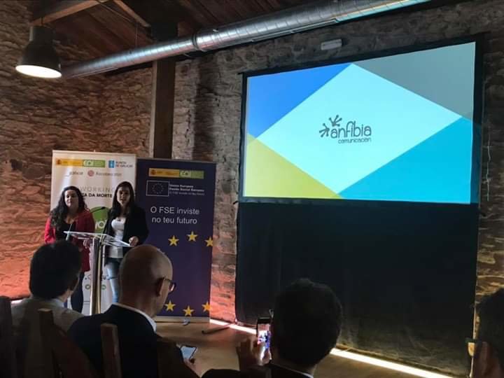 Rebeca Facal e Lidia Trasmonte presentaron o proxecto Anfibia comunicacion