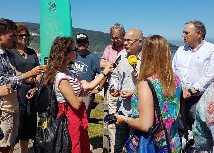 Maxima expectacion ante a reserva mundial do Surf