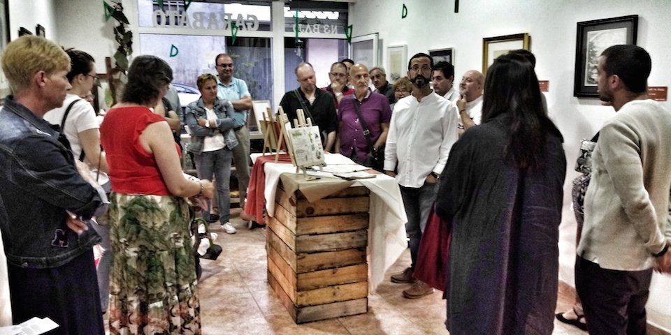 Xose Andrade na inauguracion da sua exposicion no Espazo Garabato de Carballo
