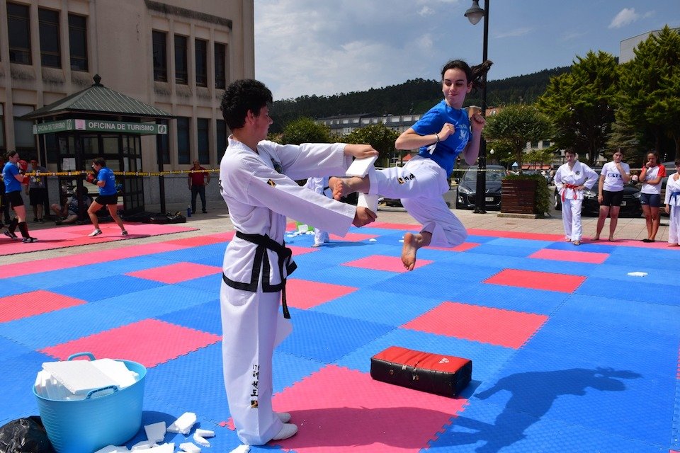 Taekwondo na xornada de Deporte na Rua-Foto-Rafa Quintans