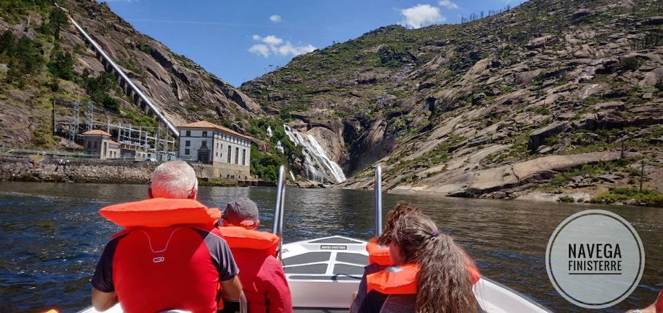 Co Taximar de Naveha Finisterre polo Ezaro