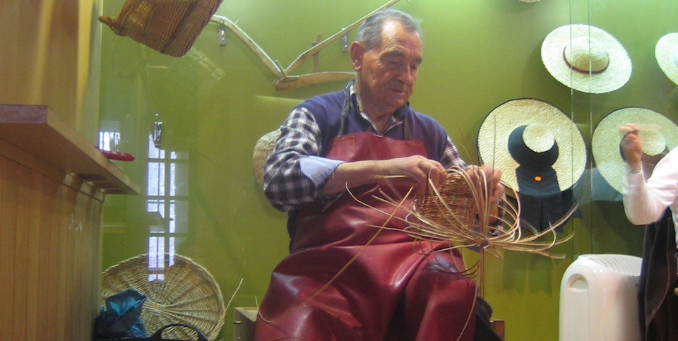Jesus cesteiro de Buno no Museo de Artesania en vivo do Castelo de Vimianzo