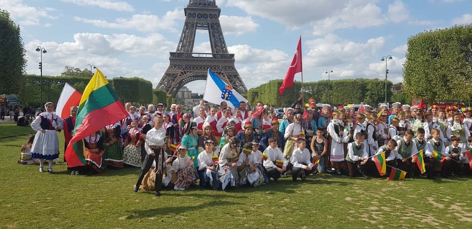 Familia de Corcubion entre polacos hungaros turcos