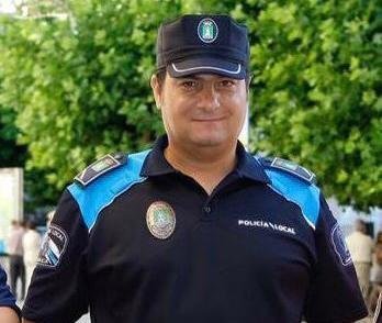 Manel Garcia Leal- Policia LocalO horeo de azul de Cee
