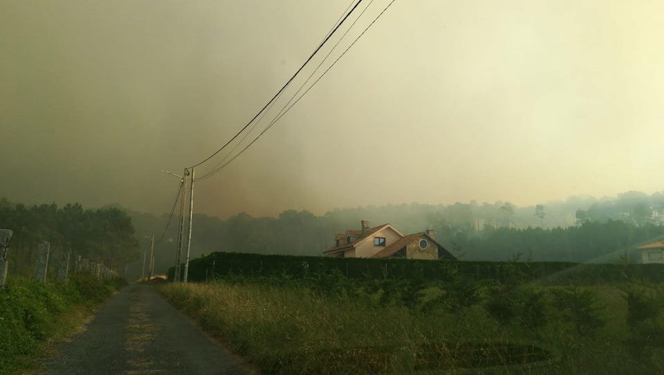 Asi amence Mallas en Fisterra-Foto-Jose Insua