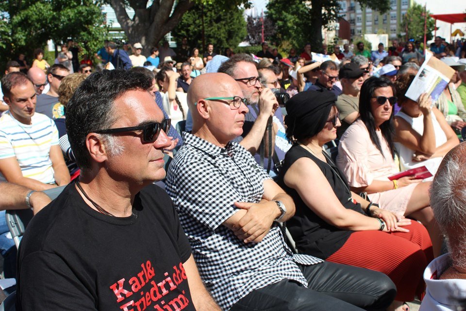 Xose Regueira no acto de Ana Ponton en Carballo