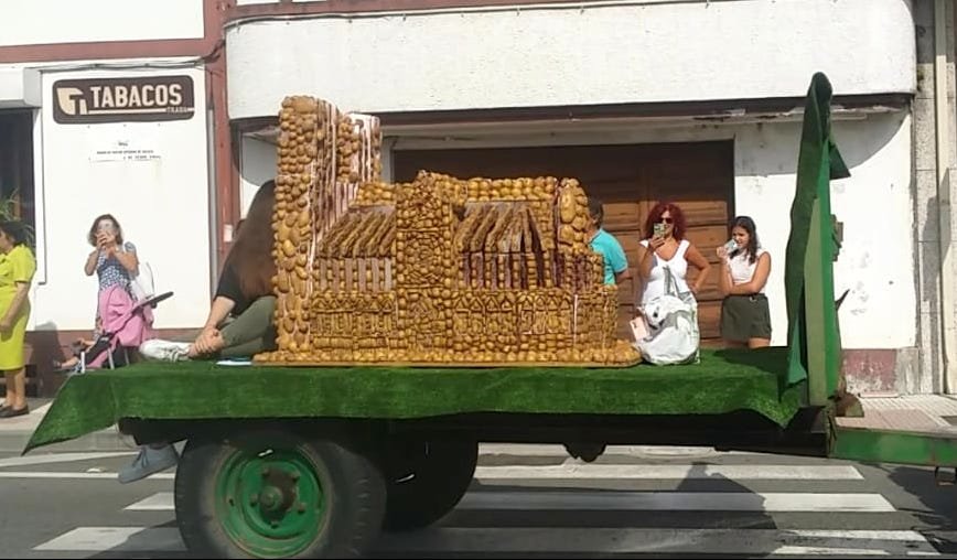 Desfile de tractores da Festa da Pataca de COristanco-Fotos de Lupe Blanco3