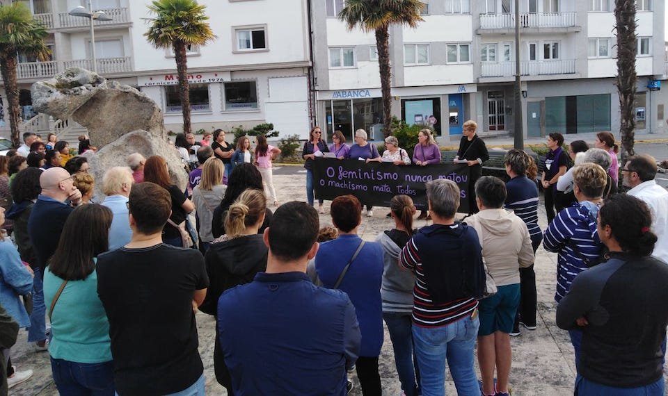 Concentracion en Carnota contra a violencia de xenero