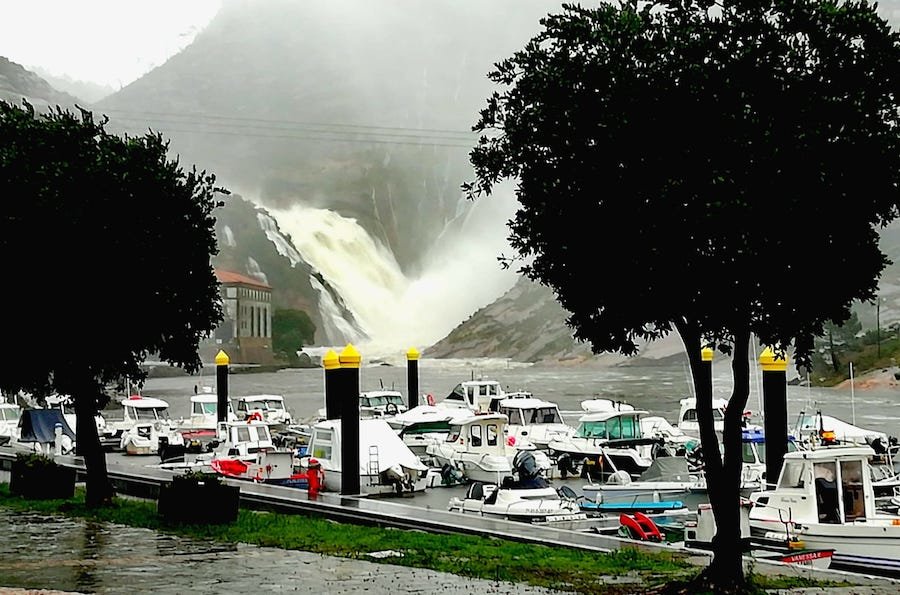 Fervenza Ezaro en enchenta-Foto-Rafa Quintans