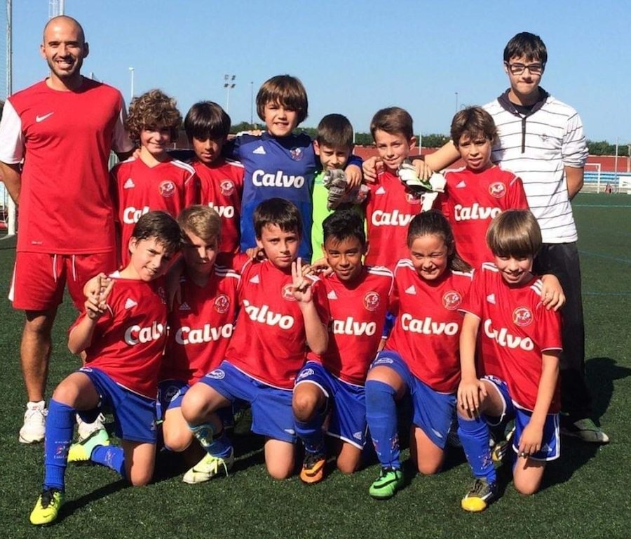 Santi Cambon nas Escolas Luis Calvo