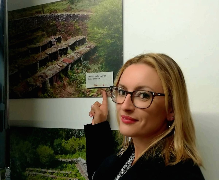 Carme Toba cas albarizas do Monte Faro na Costa da Morte