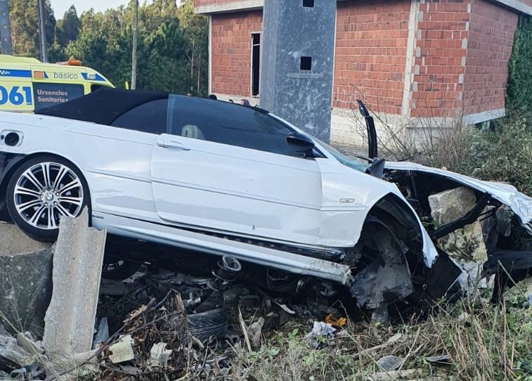 Accidente a entrada de Camarinas