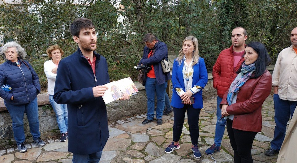 Angel Arcay explicando a Translatio