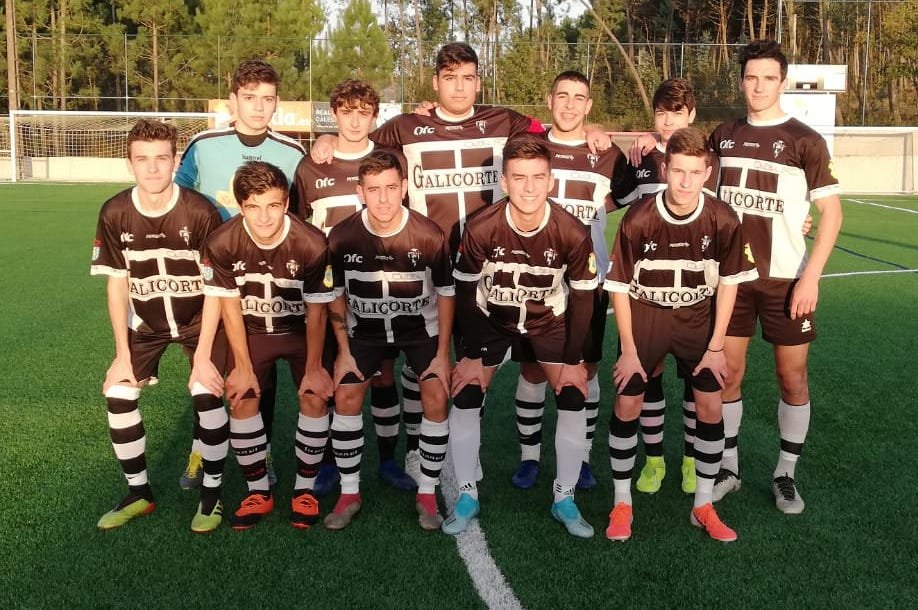 outes xuvenil no Carral