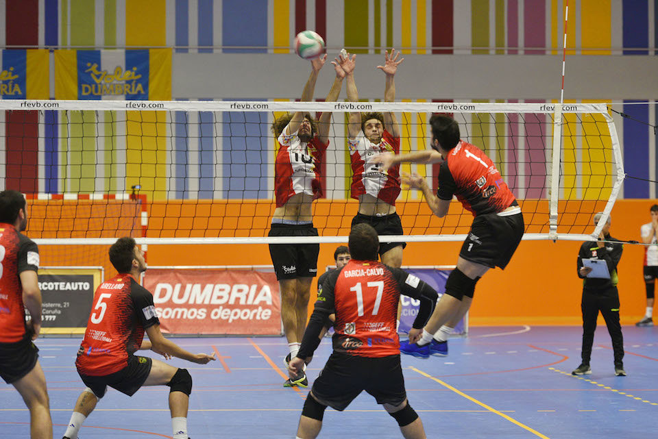 Imaxe do partido do Volei Dumbria co Collado Villalba 2