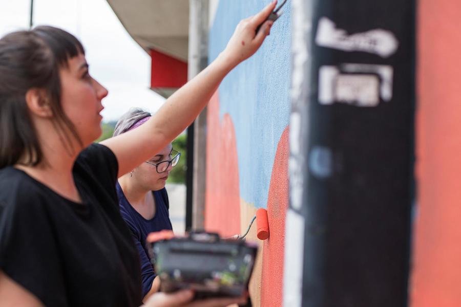O proxecto Elas Muralistas ven a Carnota