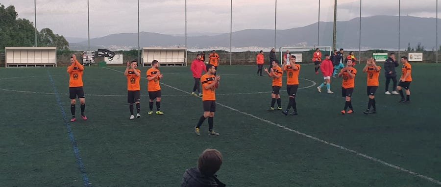 O Volantes agradecendo a calor da afeccion-Foto-Adriana