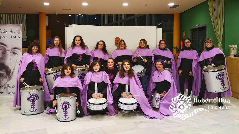 Curandeiras de Vimianzo polo 25N-Foto-Roberto Rua