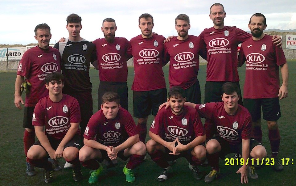 Corcubion estreou nova equipacion