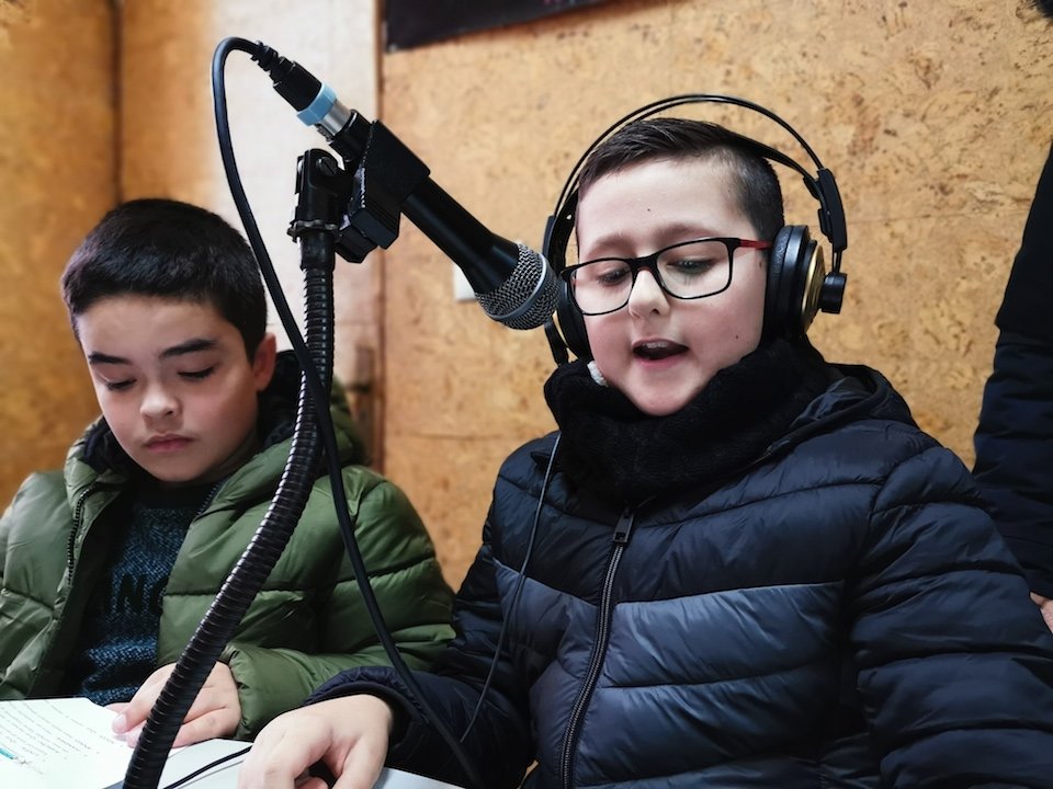 Alumnado do Cole de Dumbria na radiONeria 2