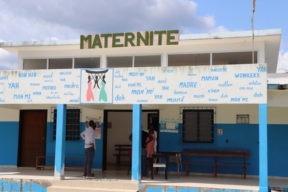 Maternidad de Costa de Marfil-Foto-VH