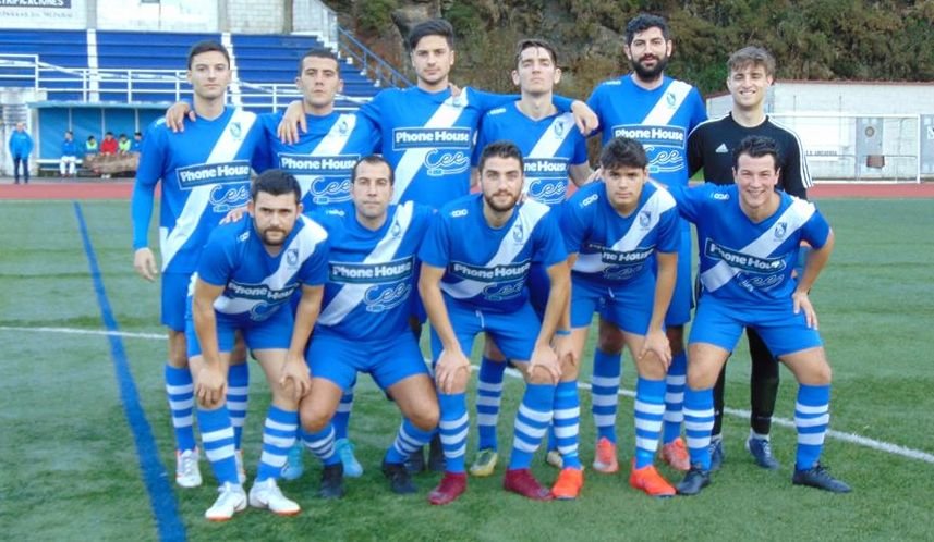 11 do Cee ante o Ponteceso-Foto-Brais Pose e David Antelo