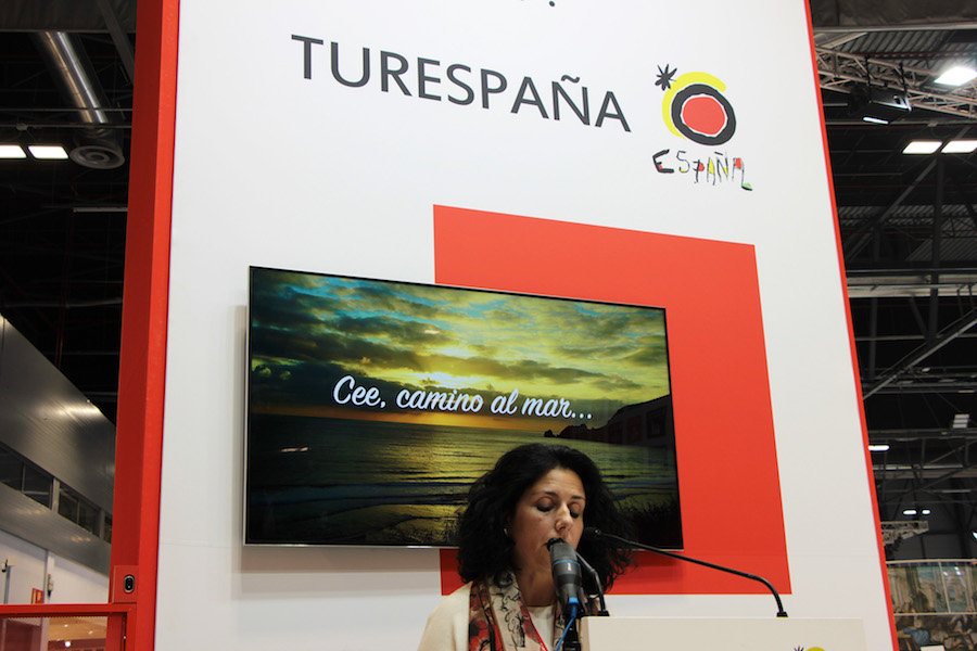 A alcaldesa de Cee Margarita Lamela en Fitur