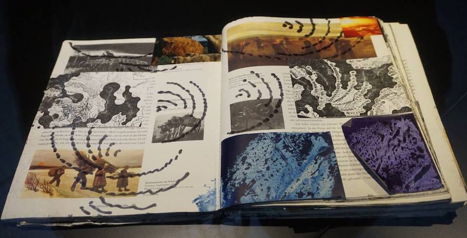 Unha das miles libretas de Man de Camelle expostas no Museo Unha das miles libretas de Man de Camelle expostas no Museo