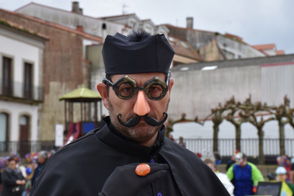 Victor Castineira disfrazouse Entroido de Cee 2020-Foto-Rafa Quintans
