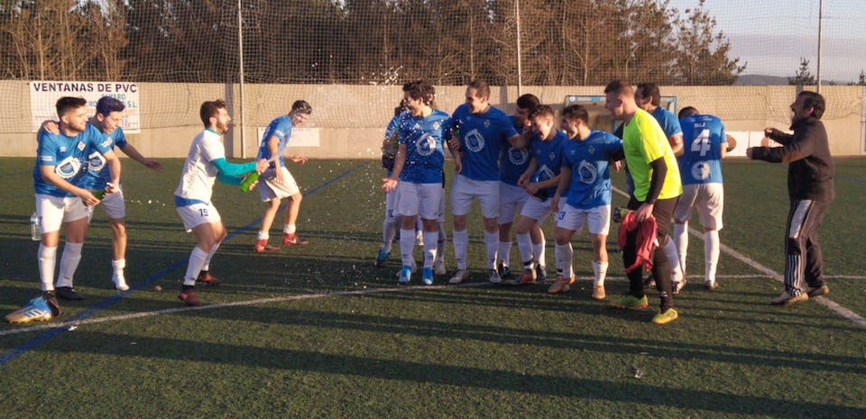 Camarinas campion da Terceira da Costa-Foto-Javi Tedin 3